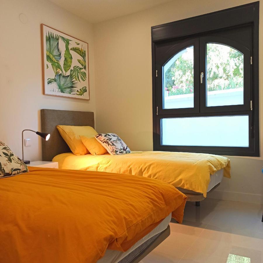 La Paloma Beach Apartment With Pool By Casa Del Sol Hr Manilva Buitenkant foto